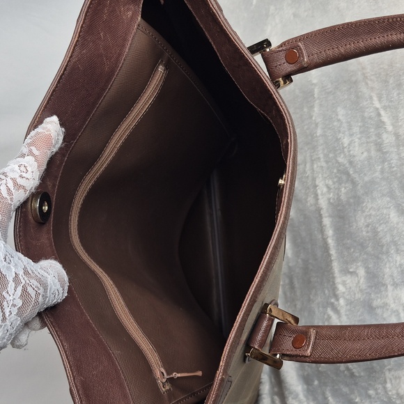 Burberrys Vintage Olive & Brown Plaid Tote Bag - Picture 14 of 17